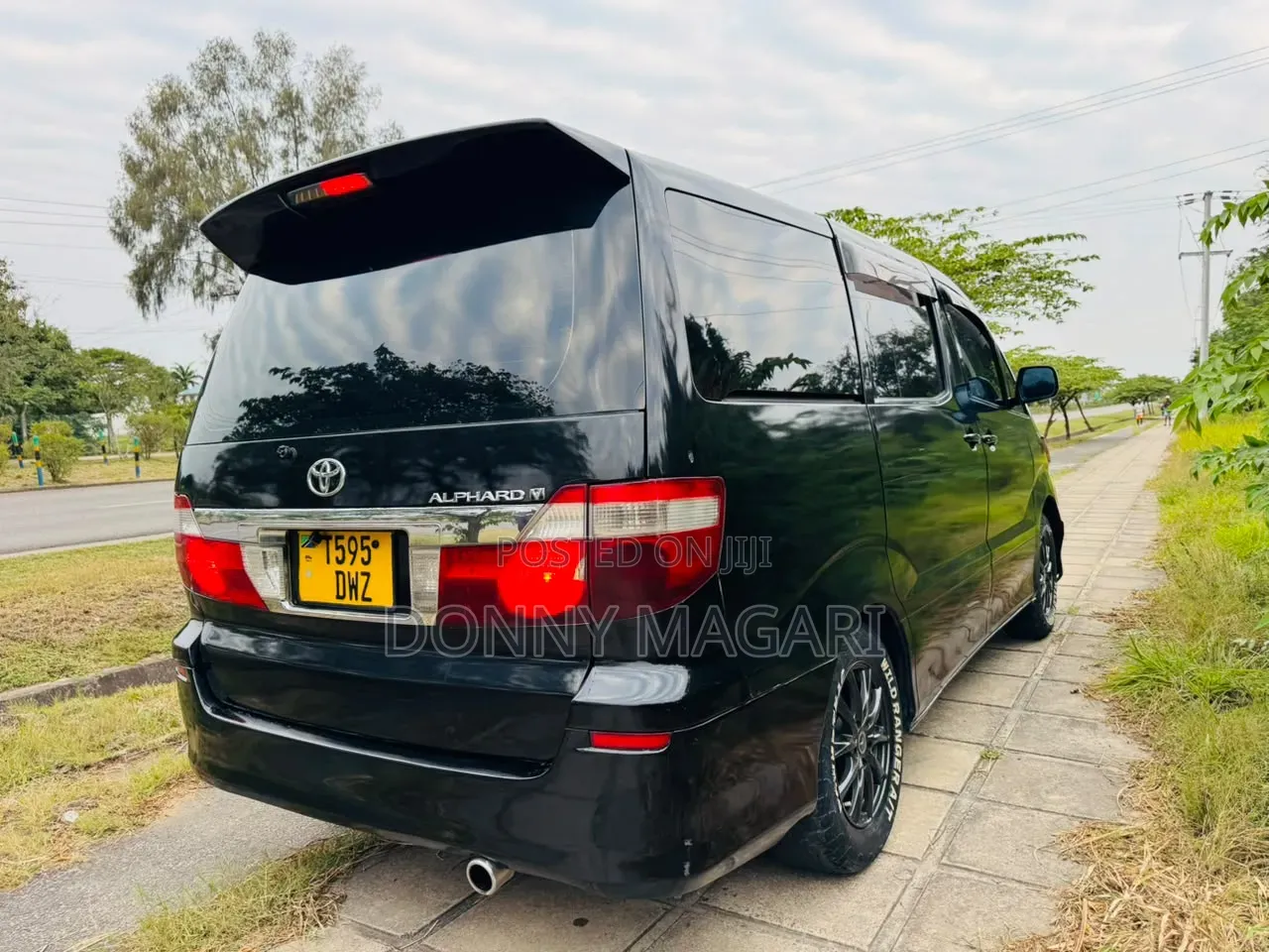 Toyota Alphard 2005 Black