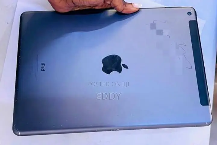 Apple iPad 10.2 (2019) 128 GB Silver
