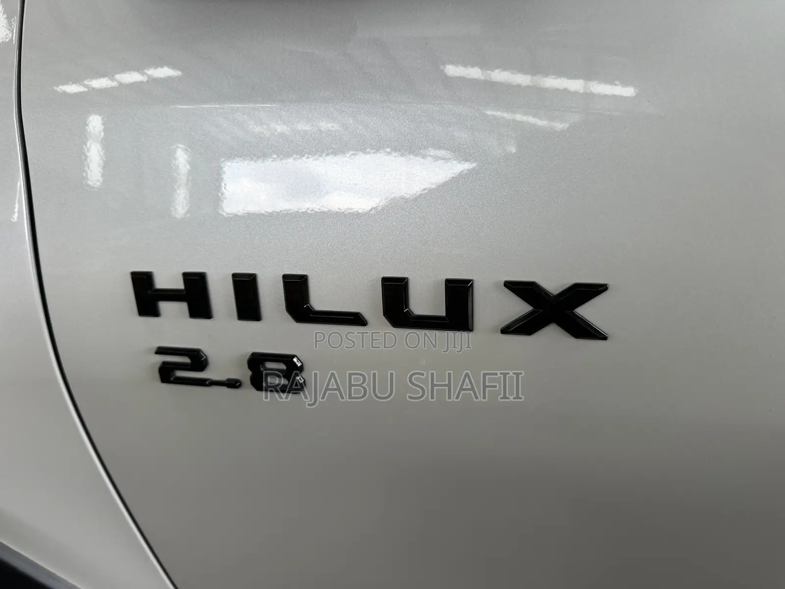 Toyota Hilux 2026 White