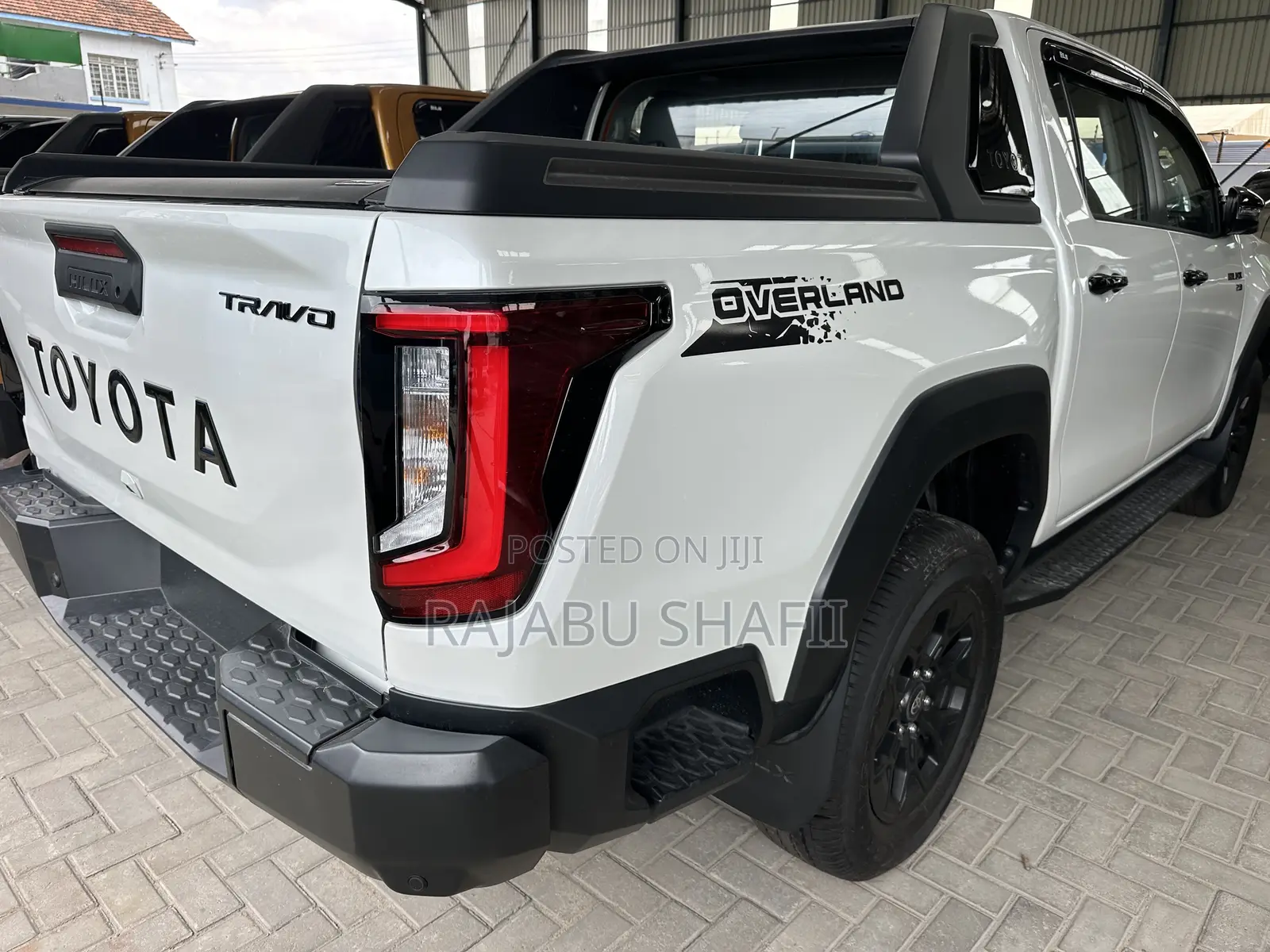 Toyota Hilux 2026 White