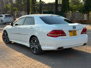 Toyota Crown 2008 White