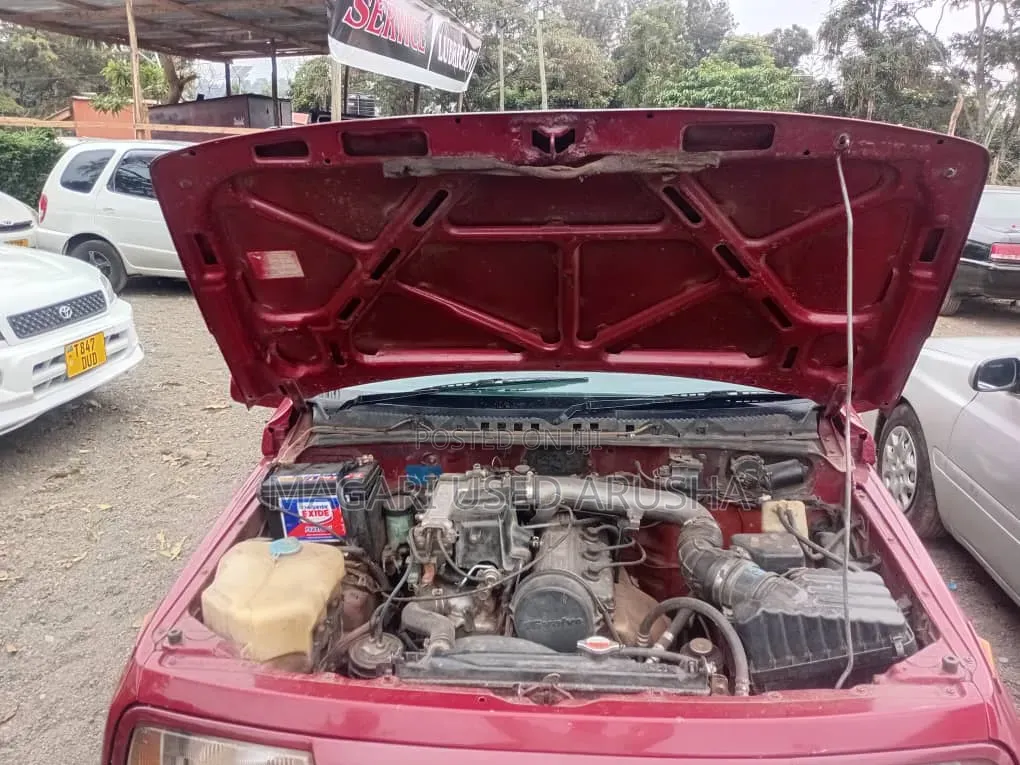 Suzuki Escudo 1998 Red