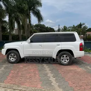 Nissan Patrol 2007 White