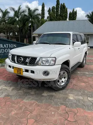 Nissan Patrol 2007 White
