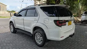 Toyota Fortuner 2014 White