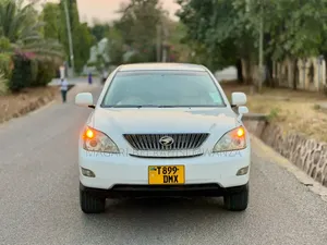 Toyota Harrier 2005 White