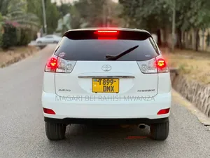 Toyota Harrier 2005 White