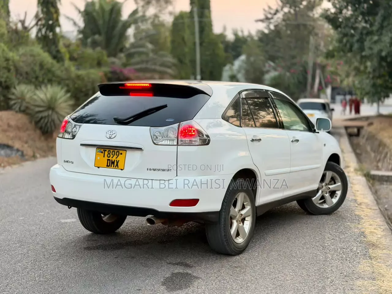 Toyota Harrier 2005 White