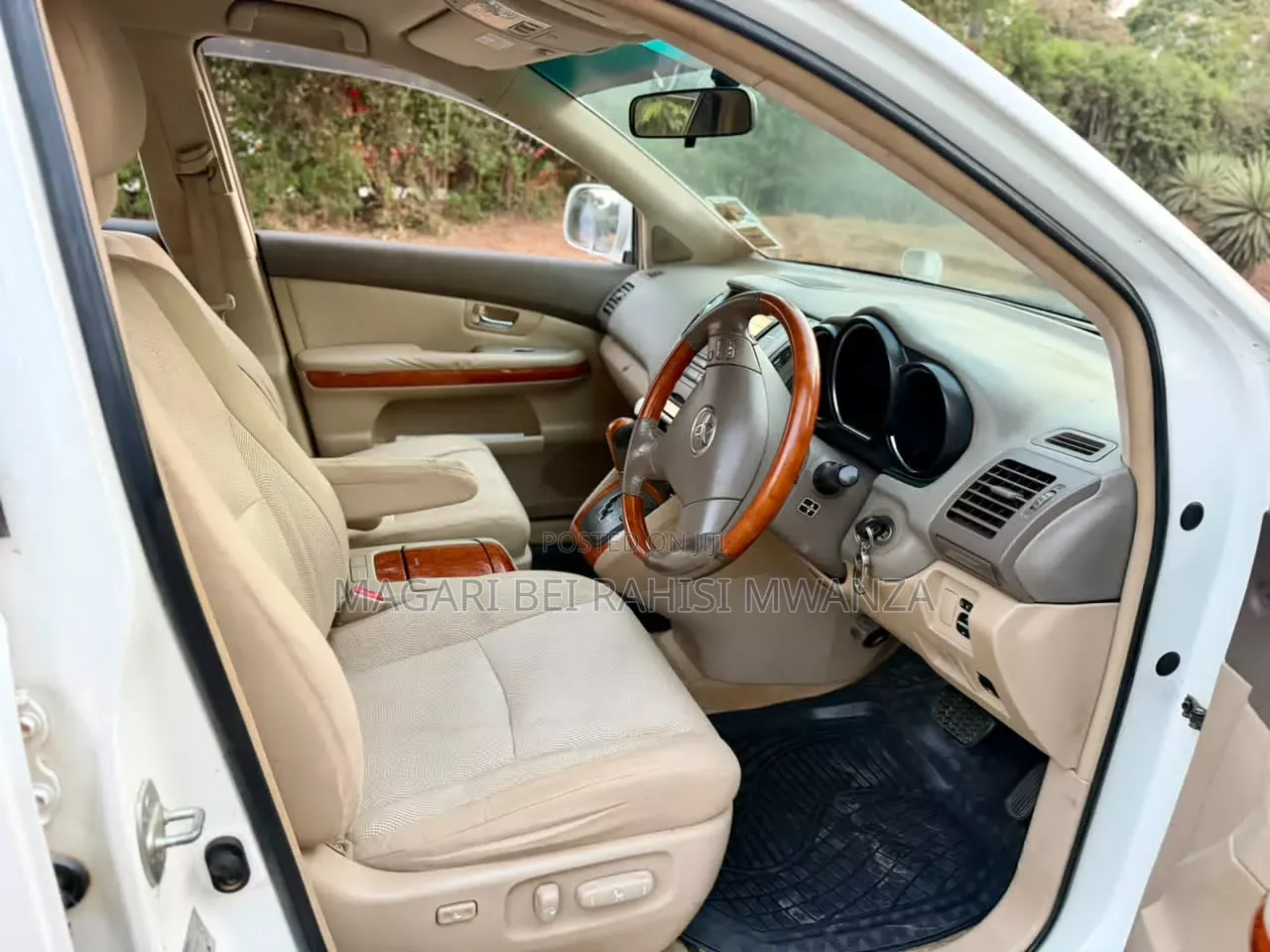 Toyota Harrier 2005 White