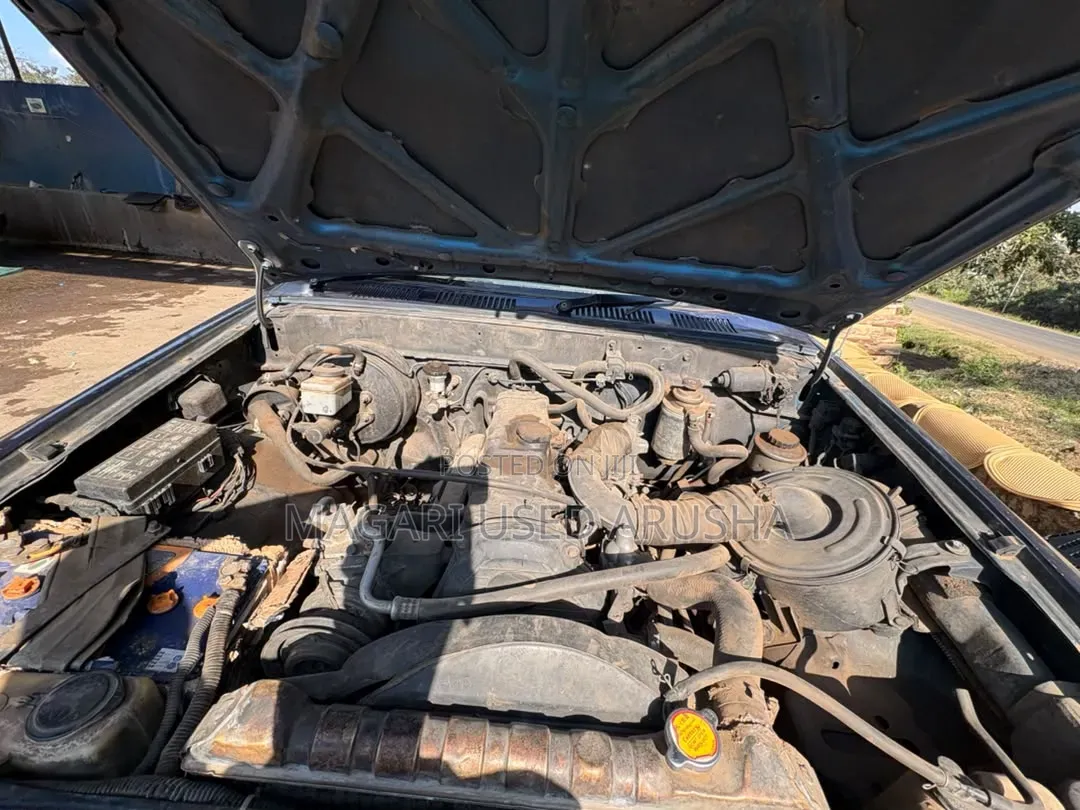 Toyota Hilux 2000