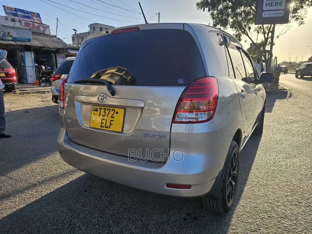 Toyota Corolla Spacio 2005 Silver