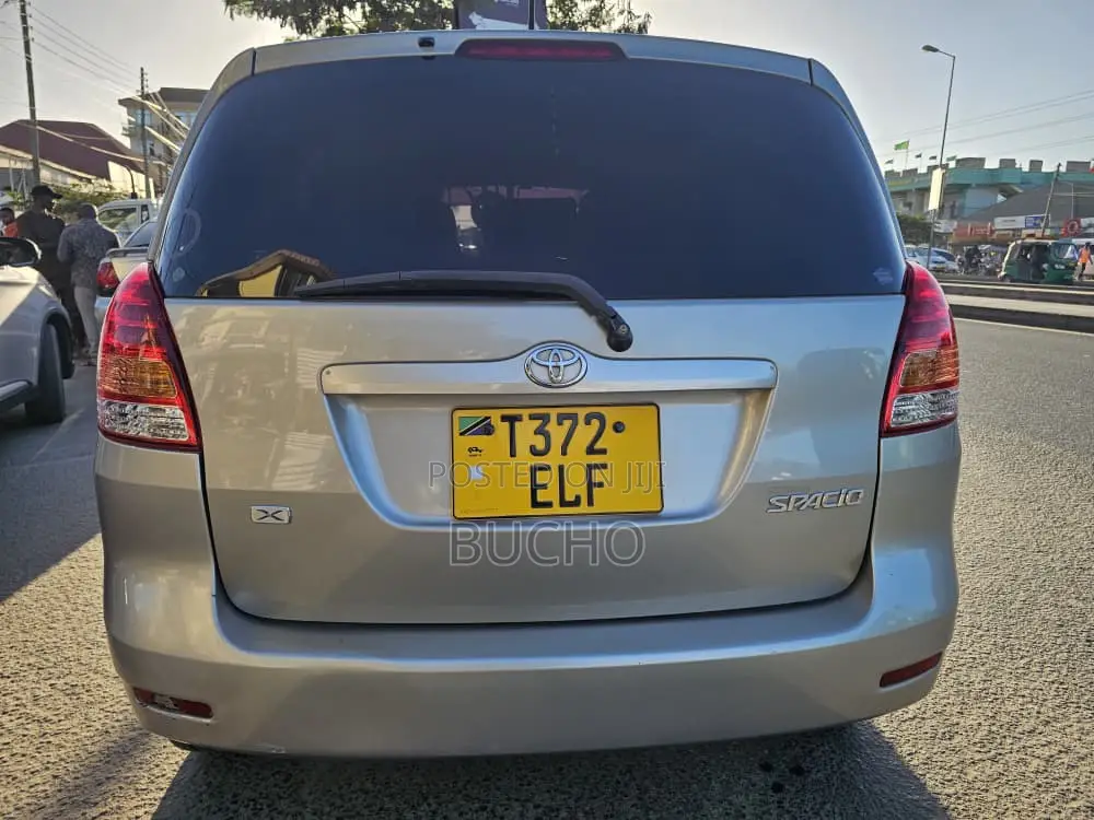 Toyota Corolla Spacio 2005 Silver