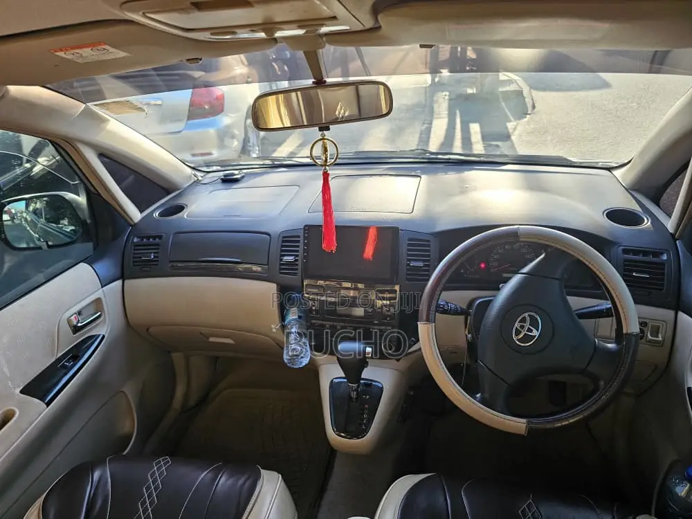 Toyota Corolla Spacio 2005 Silver