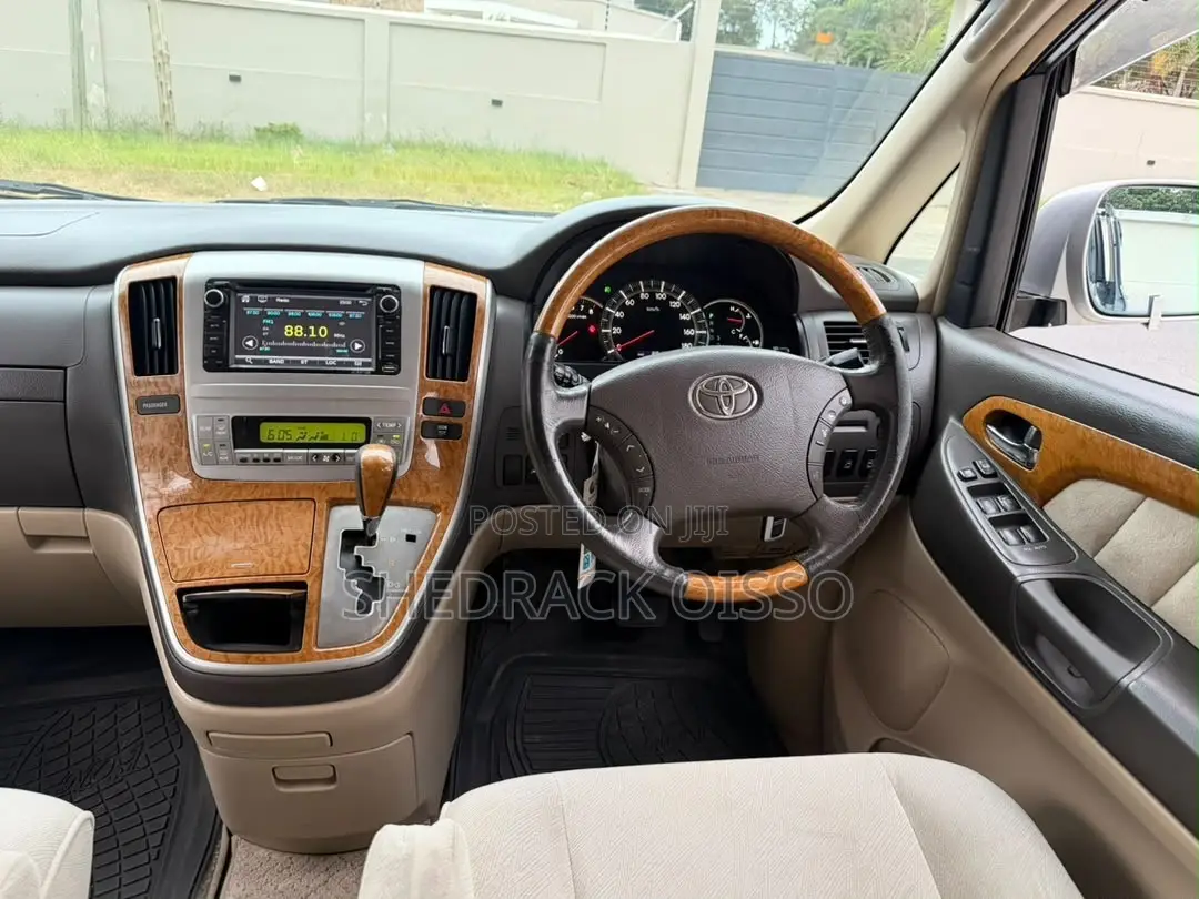Toyota Alphard 2006 Silver