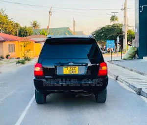 Toyota Kluger 2004 Black