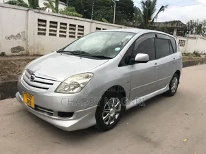 Toyota Corolla Spacio 2004 Silver