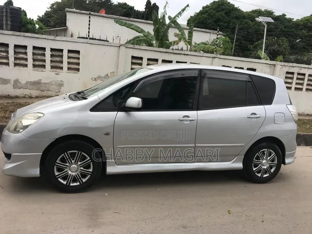 Toyota Corolla Spacio 2004 Silver