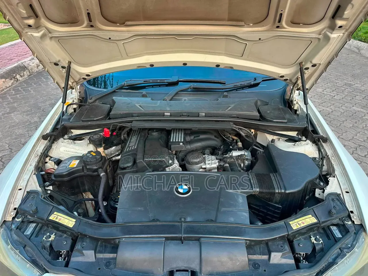 BMW 3 Series 2009 White
