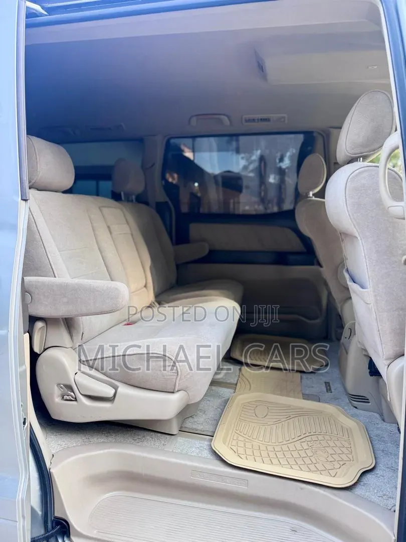 Toyota Alphard 2006 Silver