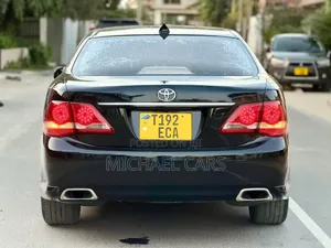 Toyota Crown 2009 Black