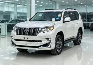 Toyota Land Cruiser Prado 2023 White