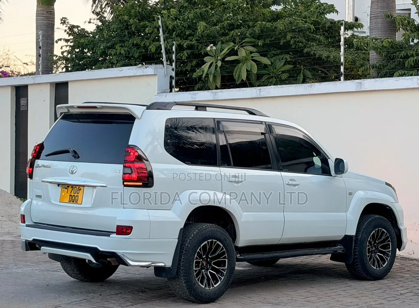 Toyota Land Cruiser Prado 2007 White
