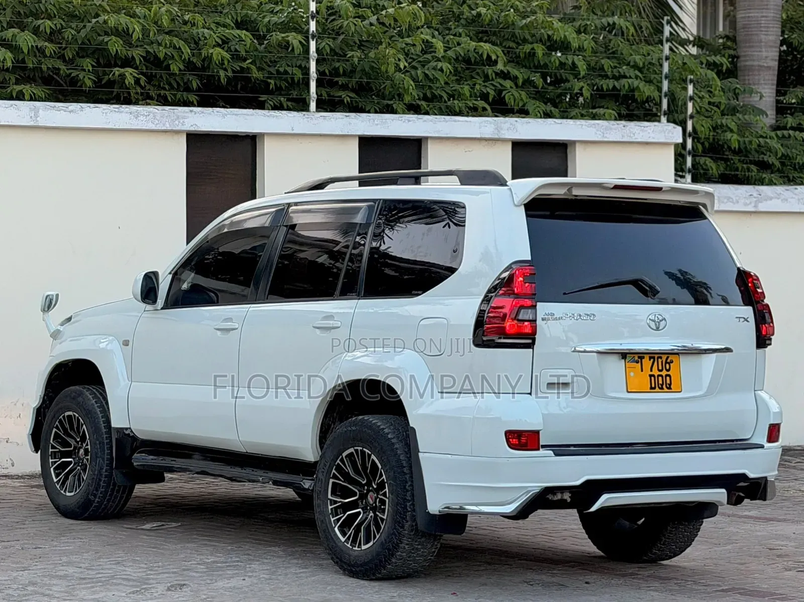 Toyota Land Cruiser Prado 2007 White