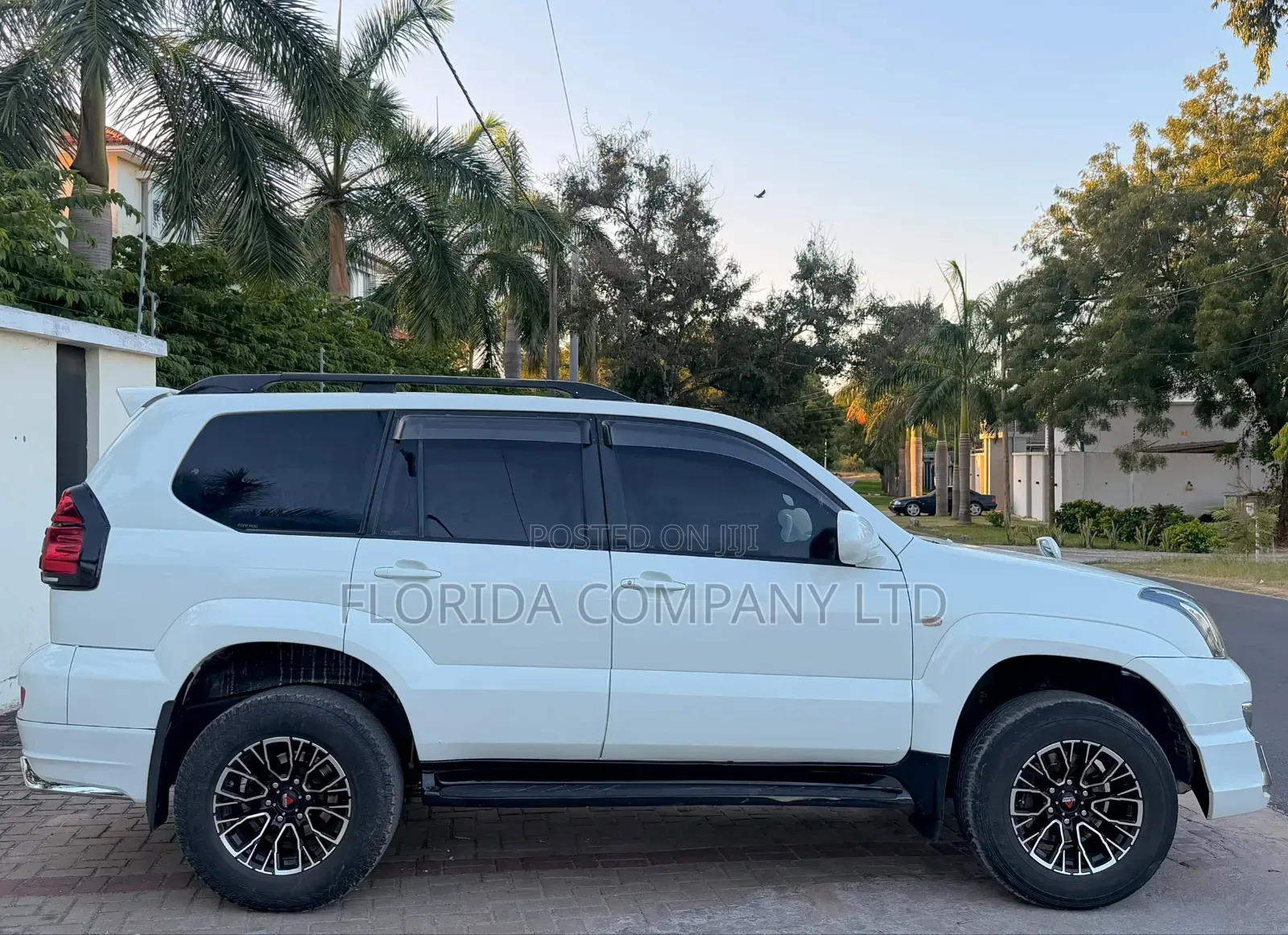 Toyota Land Cruiser Prado 2007 White