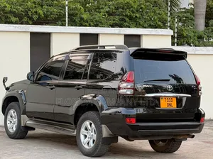 Toyota Land Cruiser Prado 2009 Black