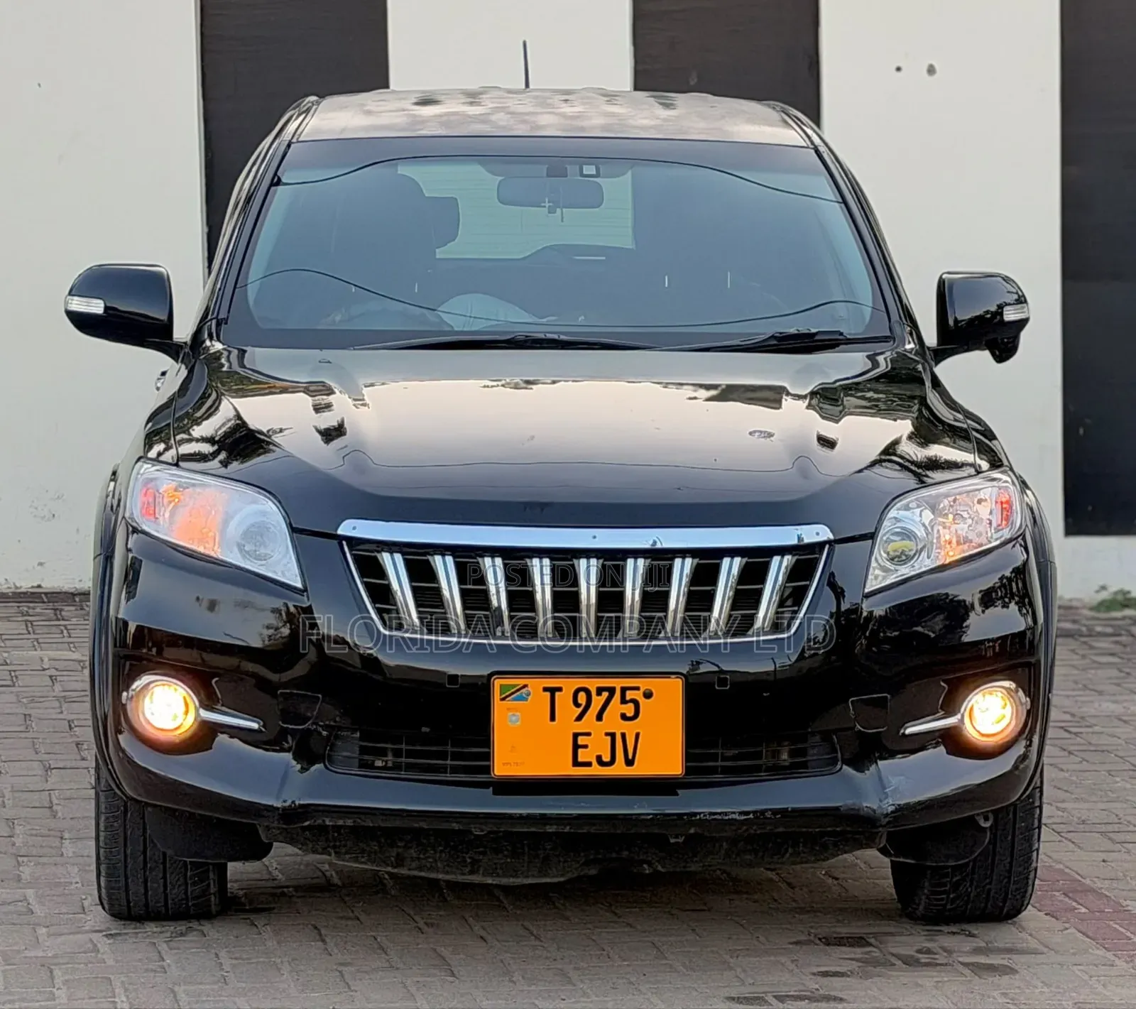 Toyota Vanguard 2013 Black