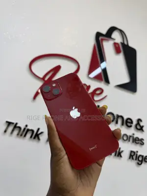 Apple iPhone 13 256 GB Red