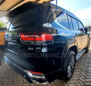 Toyota Land Cruiser 2025 Black