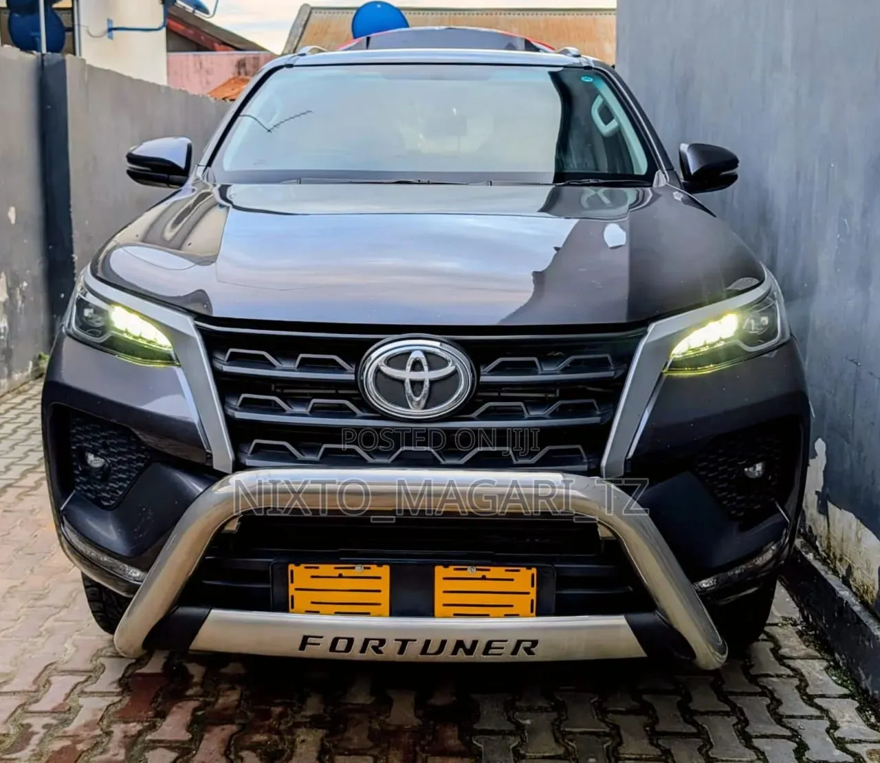 Toyota Fortuner 2022 Gray