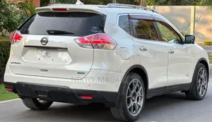 Nissan X-Trail 2015 White