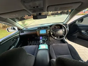 Toyota Crown 2009 White
