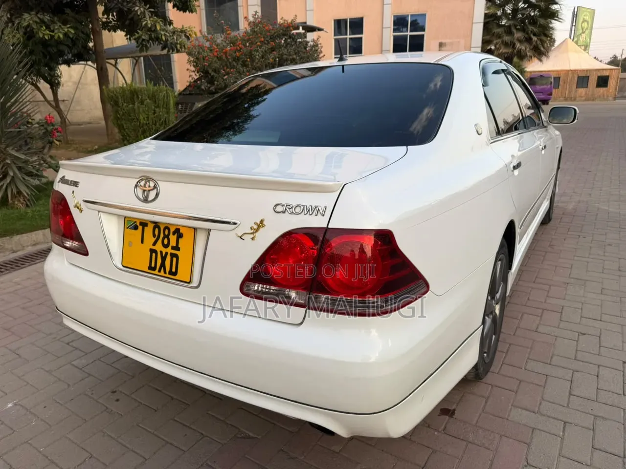 Toyota Crown 2009 White