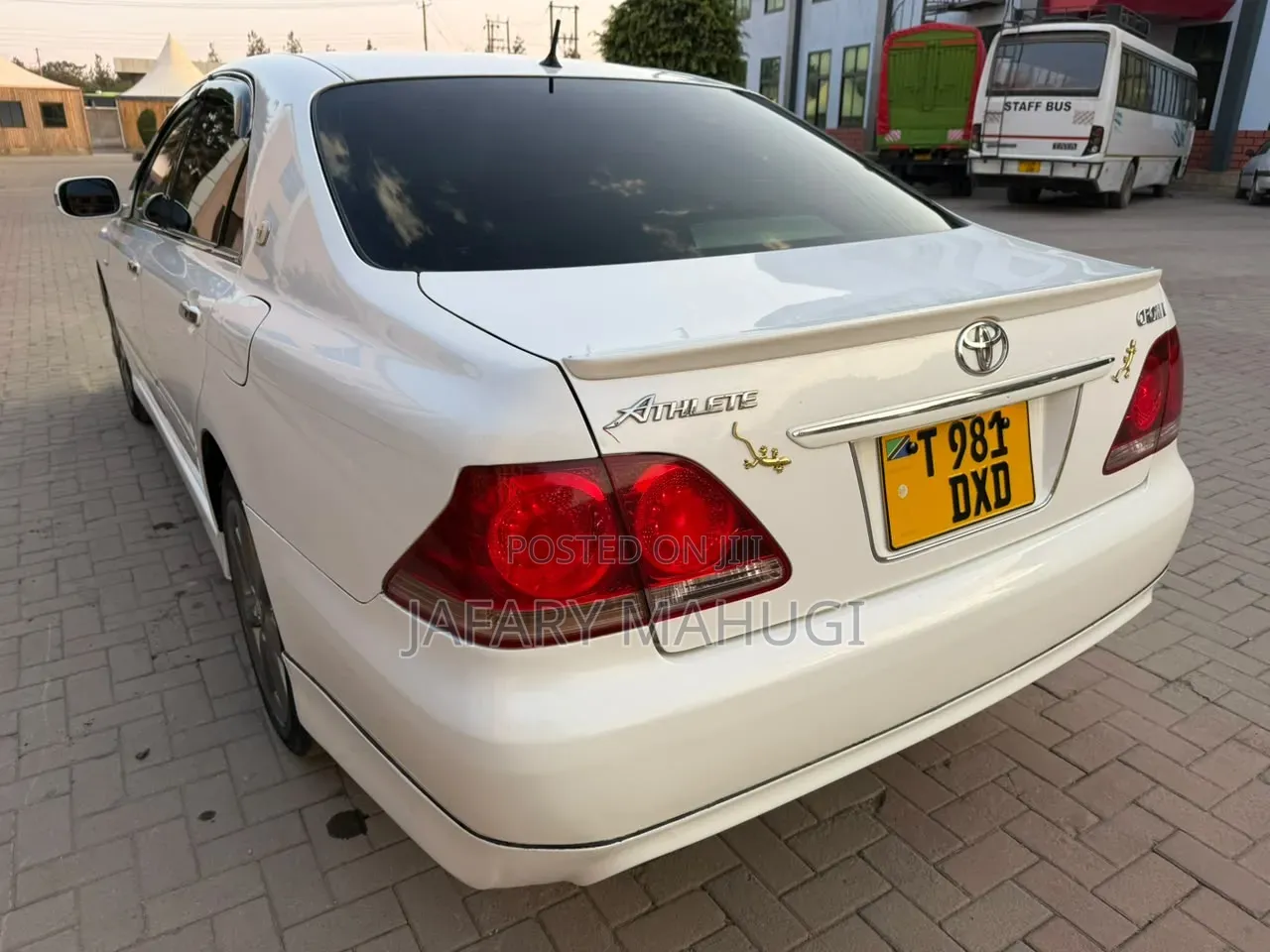 Toyota Crown 2009 White