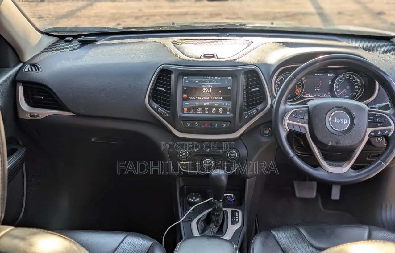 Jeep Cherokee 2014 Black