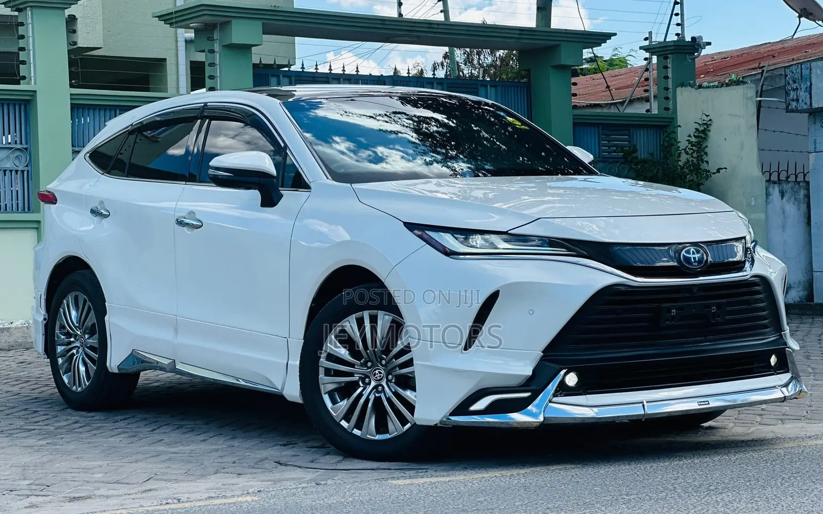 Toyota Harrier 2020 Pearl