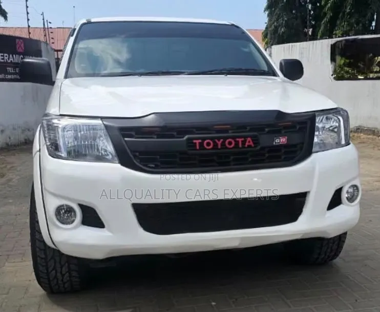 Toyota Hilux 2012