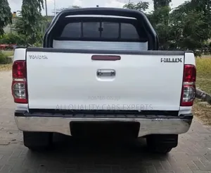 Toyota Hilux 2012