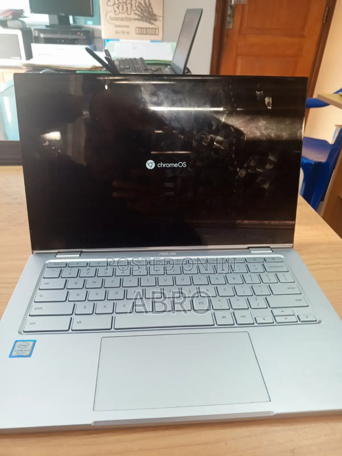 New Laptop Asus Chromebook Flip C434 8GB Intel Core M3 SSD 60GB