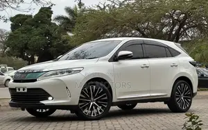 Toyota Harrier 2018 White