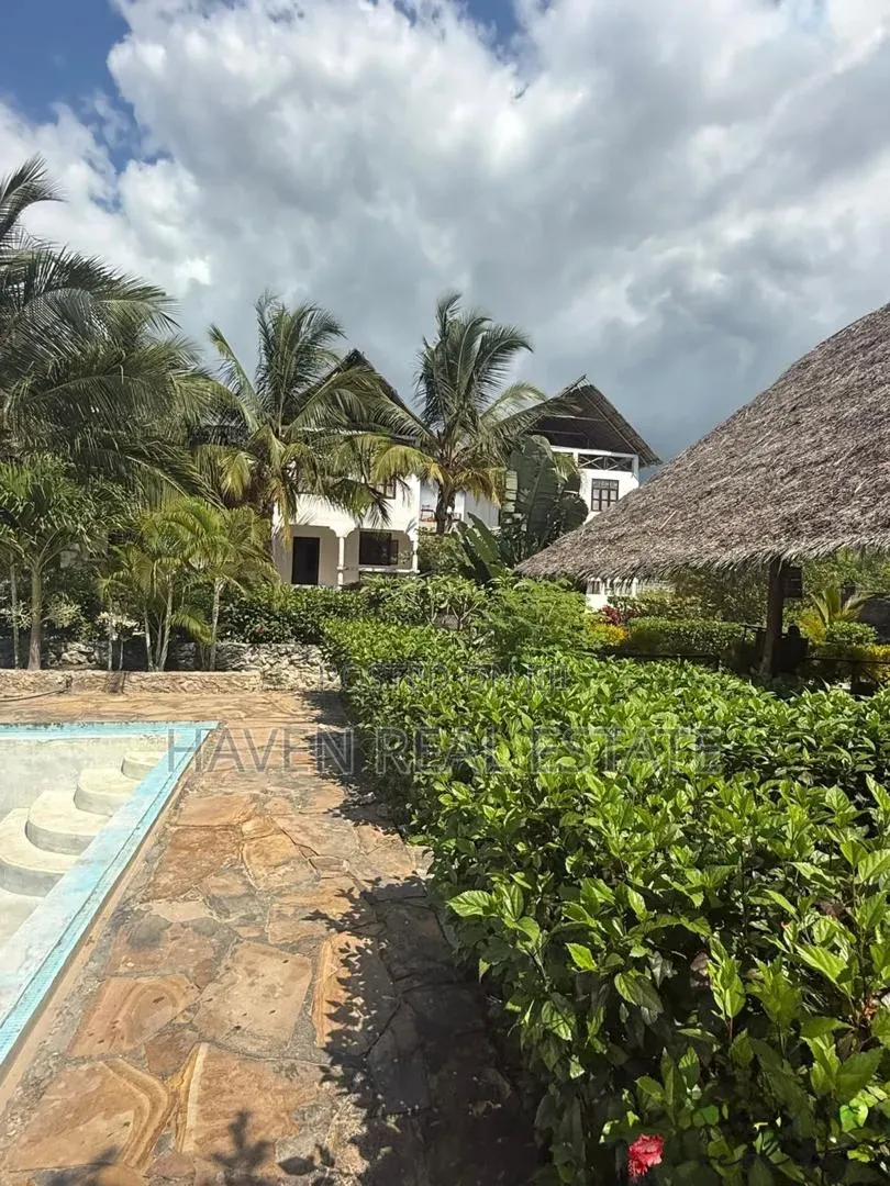 2bdrm Villa in Kati for sale
