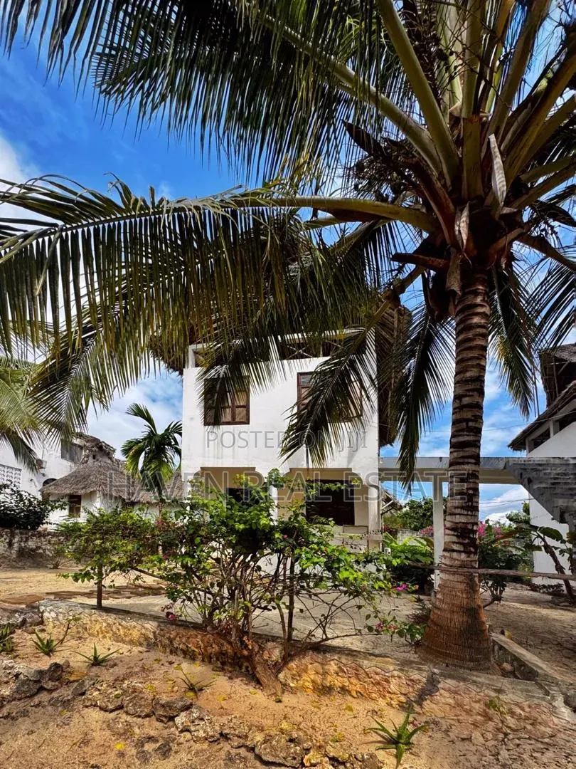 2bdrm Villa in Kati for sale