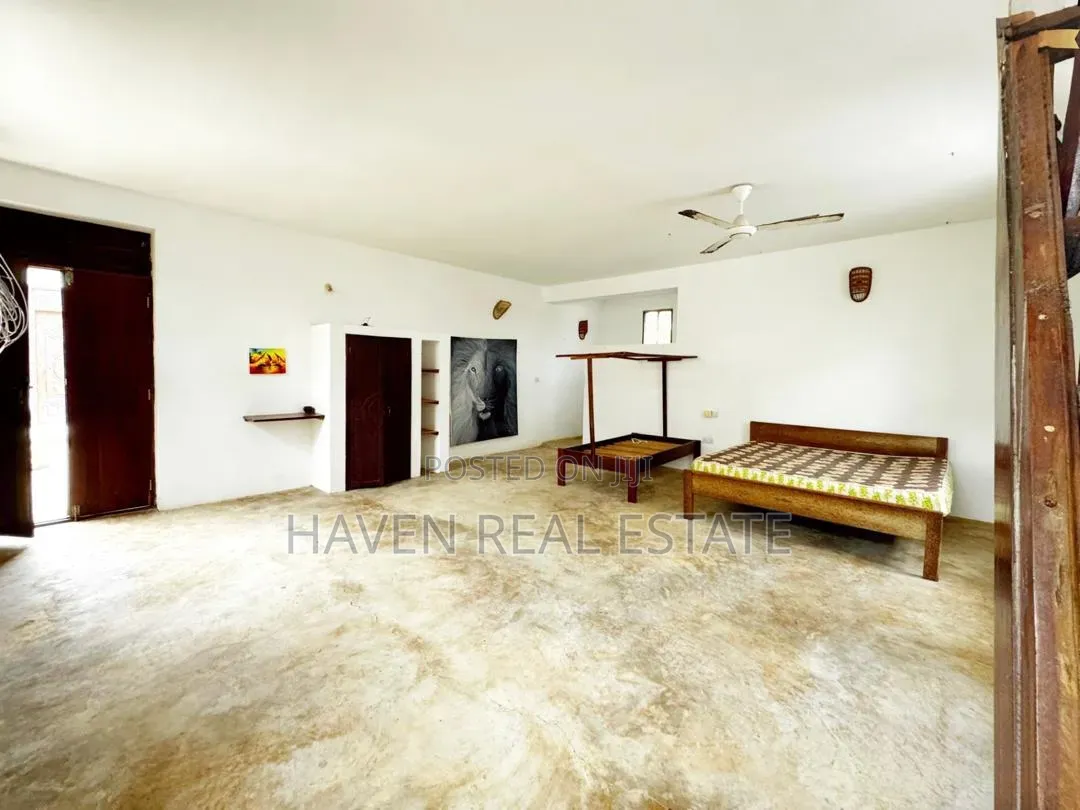 2bdrm Villa in Kati for sale