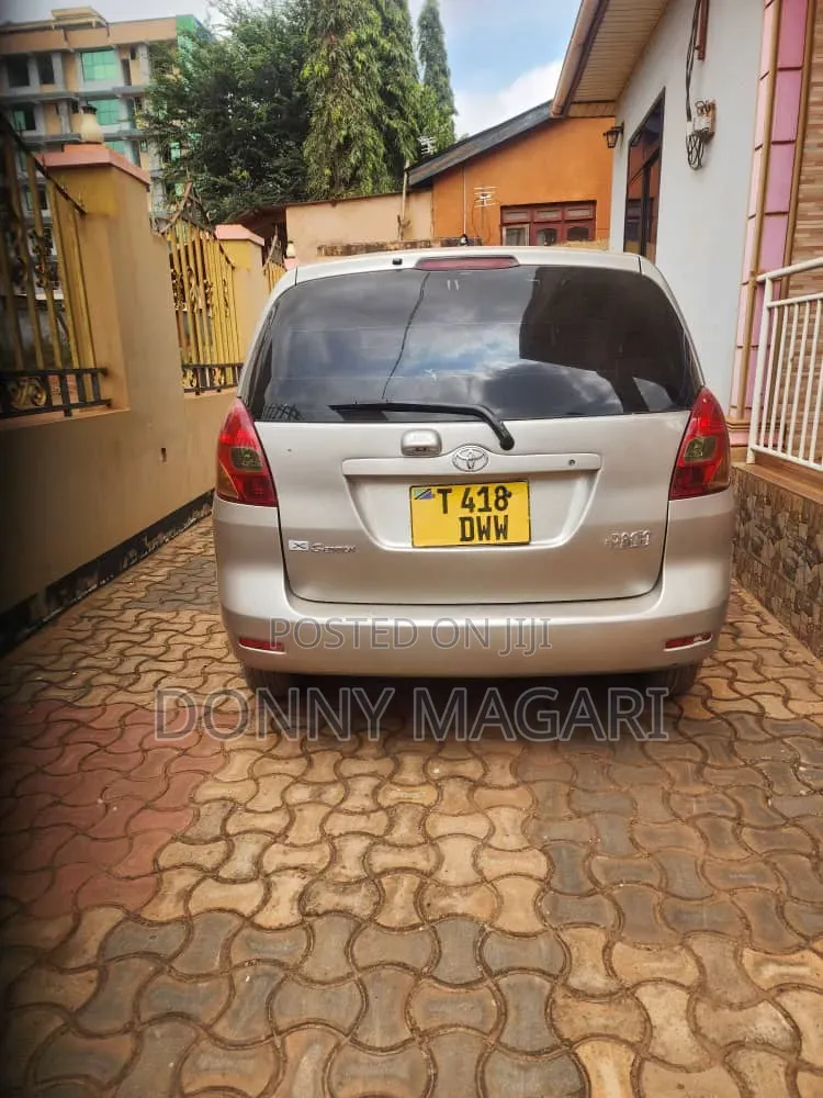 Toyota Corolla Spacio 2004 Gold