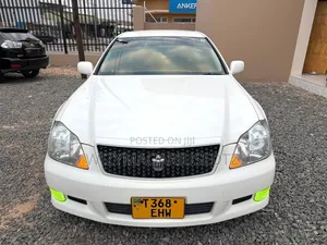 Toyota Crown 2007 White