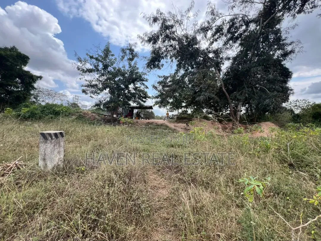 *10 Acre Industrial Plot Touching Tarmac for Sale - Mpuyani, Kisarawe*