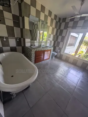 Furnished 4bdrm Villa in Masaki for rent